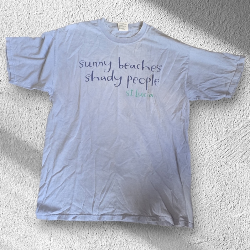 ⛱️ Light Blue Graphic T-Shirt Sz L